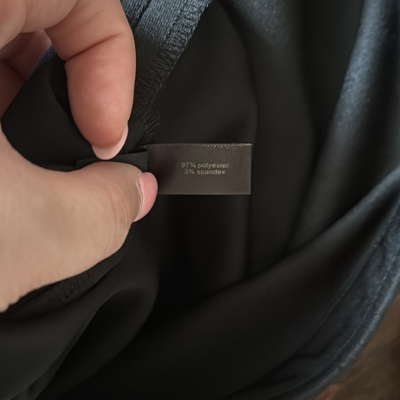 The Limited Pencil Skirt - Picture 4 of 4